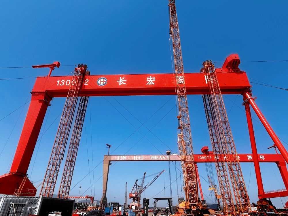 GENMA品牌順利完成450噸及1,300噸門式起重機總裝(圖2)