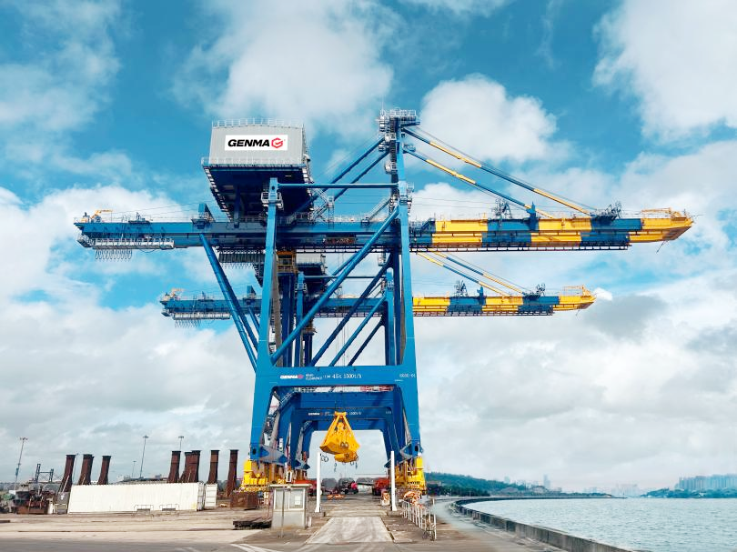 GENMA成功簽訂14臺大型橋式抓斗卸船機訂單(圖1) GENMA成功簽訂14臺大型橋式抓斗卸船機訂單(圖1)